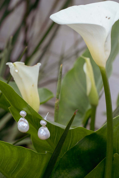 Lily earrings