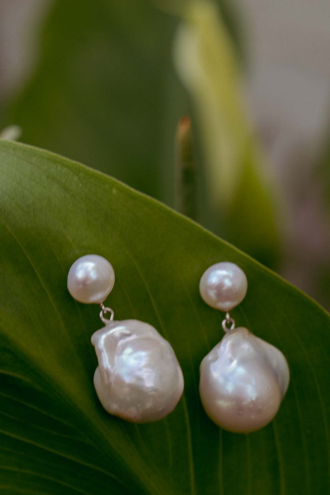Lily earrings